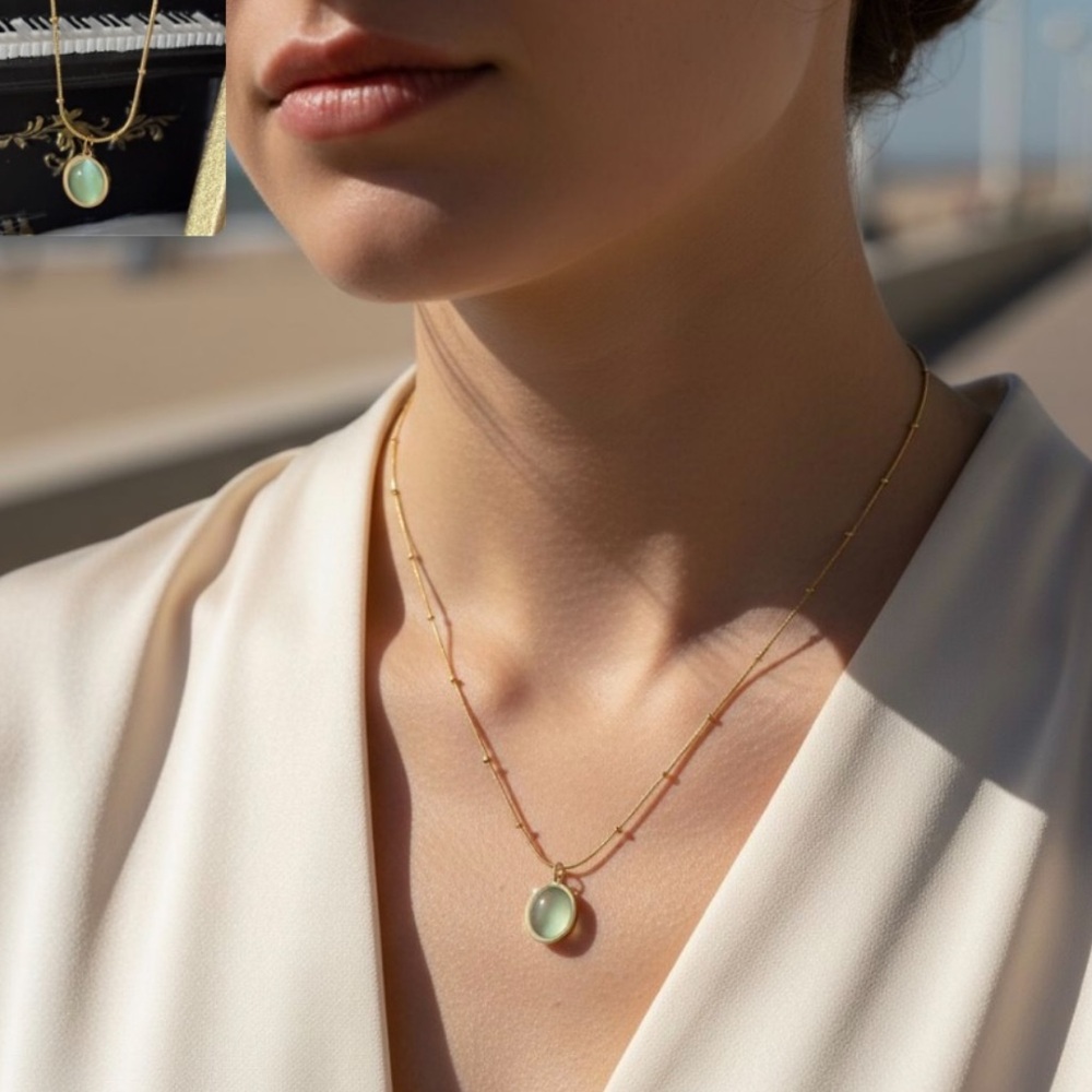 ❗️FIRM PRICE❗️ Gold Filled Opal Dainty Necklace